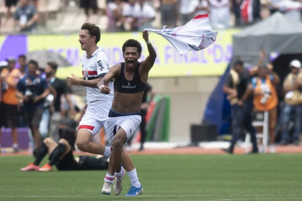 São Paulo comemora titulo após partida contra o Corinthians no Pacaembu pela Copa São Paulo 2025. Foto: Anderson Romão / AGIF