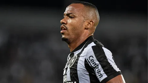 Marlon Freitas jogando pelo Botafogo. Foto:Thiago Ribeiro/AGIF