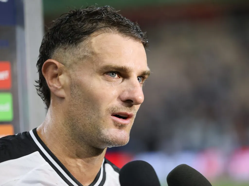 Vegetti, do Vasco, deixa o campo após partida contra o Madureira na Arena da Amazônia pelo campeonato Carioca 2025. Foto: Antonio Pereira / AGIF