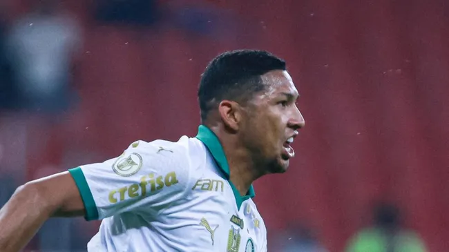 Foto: Maxi Franzoi/AGIF – Rústico tem converdas avançadas com o Santos.