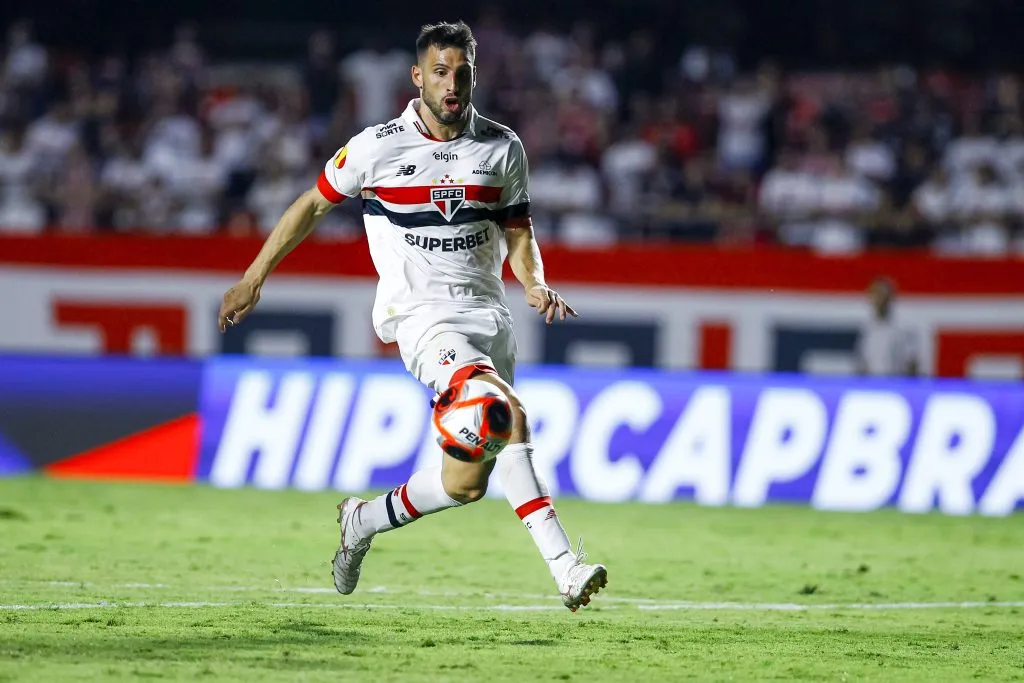 SP – SAO PAULO – 23/01/2025 – PAULISTA 2025, SAO PAULO X GUARANI – Calleri jogador do Sao Paulo durante partida contra o Guarani no estadio Morumbi pelo campeonato Paulista 2025. Foto: Marco Miatelo/AGIF