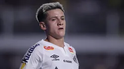 Lateral jogou com Rollheiser no Estudiantes - Foto: Ettore Chiereguini/AGIF.