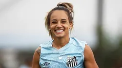 Thaisinha, capitã das Sereias da Vila renovou vínculo com o Santos