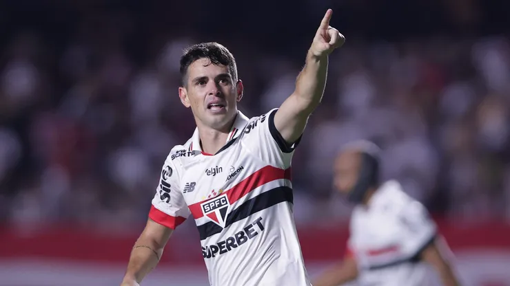 Oscar após o gol no clássico