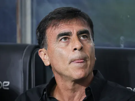 Torcida do Grêmio se irrita com Quinteros por causa de Monsalve