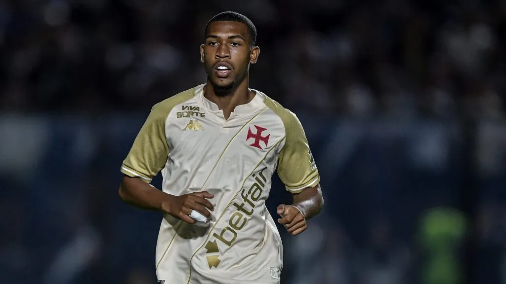 Rayan pelo Vasco em 2024. Foto: Thiago Ribeiro/AGIF