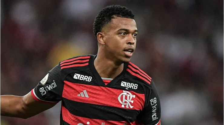 Carlinhos durante partida entre Flamengo e Cuiabá, no Maracanã, pelo Brasileirão 2024.
