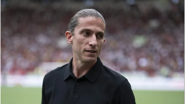 Filipe Luís toma decisão importante no Flamengo - Foto: Jorge Rodrigues/AGIF
