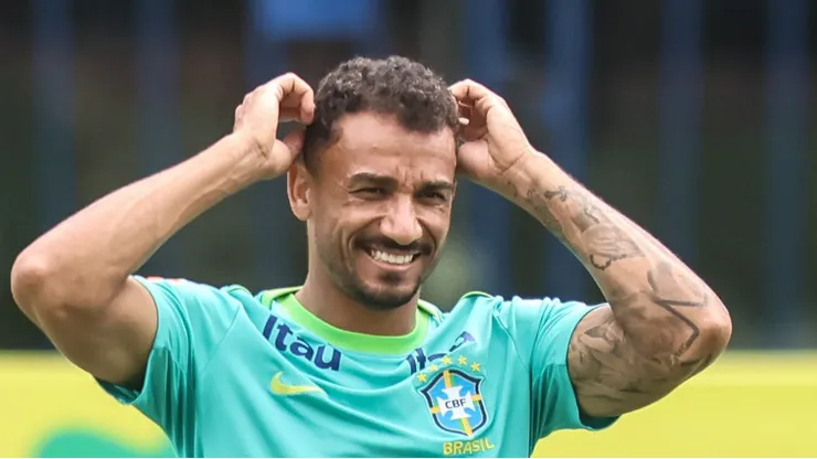 PA - BELEM - 13/11/2024 - SELECAO BRASILEIRA, TREINO - Danilo jogador do Selecao Brasileira durante treino no estadio Mangueirao.