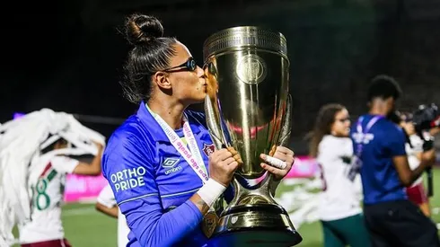 Thaina, goleira da base do Fluminense brilhou muito na Copinha e sua dedicação gerou frutos, levando-a para equipe profissional