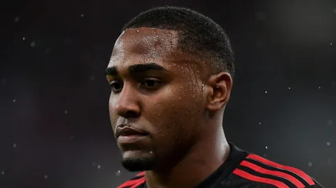 Lorran não está nos planos de Filipe Luís para 2025.