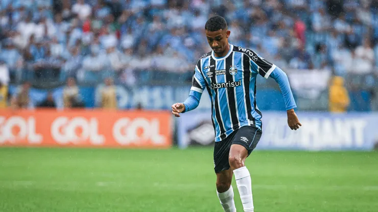 André Henrique jogador do Grêmio durante partida contra o Corinthians no estádio Arena do Grêmio pelo campeonato Brasileiro A 2023. Foto: Maxi Franzoi/AGIF