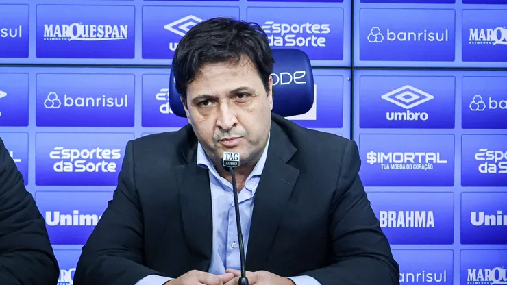 Alberto Guerra durante entrevista coletiva
