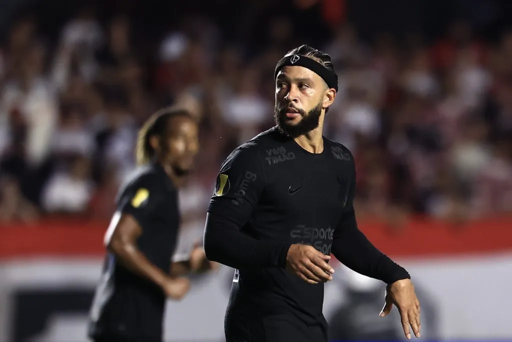 Memphis Depay, Corinthians durante partida contra o São Paulo, campeonato Paulista 2025. Foto: Marcello Zambrana/AGIF