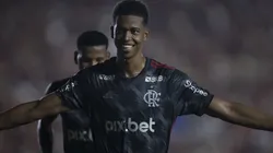 MA - SAO LUIS - 22/01/2025 - CARIOCA 2025, BANGU X FLAMENGO - Carlinhos jogador do Flamengo comemora seu gol durante partida contra o Bangu no estadio Castelao De Sao Luis pelo campeonato Carioca 2025. Foto: Kayan Mendes/AGIF