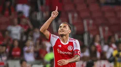 Alan Patrick comemorando um gol. Foto: Maxi Franzoi/AGIF