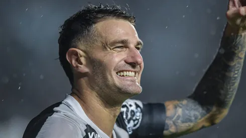 Vegetti pelo Vasco em 2024. Foto: Thiago Ribeiro/AGIF