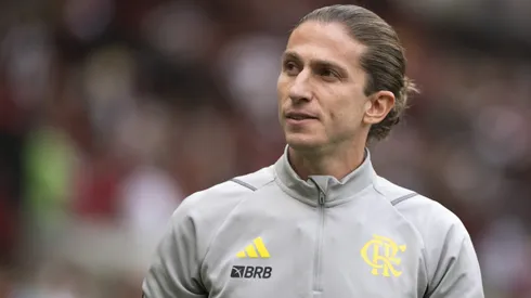 Filipe Luís, acompanha a equipe do Flamengo - Foto: Jorge Rodrigues / AGIF