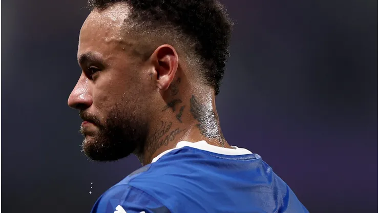 AL AIN, UNITED ARAB EMIRATES - OCTOBER 21: Neymar of Al Hilal looks on after the AFC Champions League Elite match between Al Ain and Al-Hilal at Hazza bin Zayed Stadium on October 21, 2024 in Al Ain, United Arab Emirates. (Photo by Francois Nel/Getty Images)