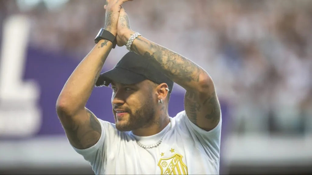 Neymar é a esperança de protagonismo no Santos - Foto: Reinaldo Campos/AGIF.