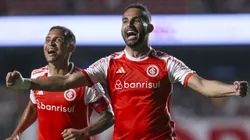 SAO PAULO, BRAZIL - SEPTEMBER 22: Thiago Maia (R) of Internacional celebrates with teammate Alan Patrick after scoring the team´s second goal during the Brasileirao 2024 match between Sao Paulo and Internacional at MorumBIS on September 22, 2024 in Sao Paulo, Brazil. (Photo by Ricardo Moreira/Getty Images)