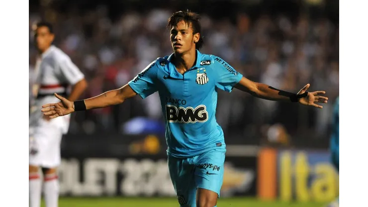 Camisa azul-turquesa servirá de inspiração para novo uniforme do Santos Foto: Ivan Storti - Santos FC