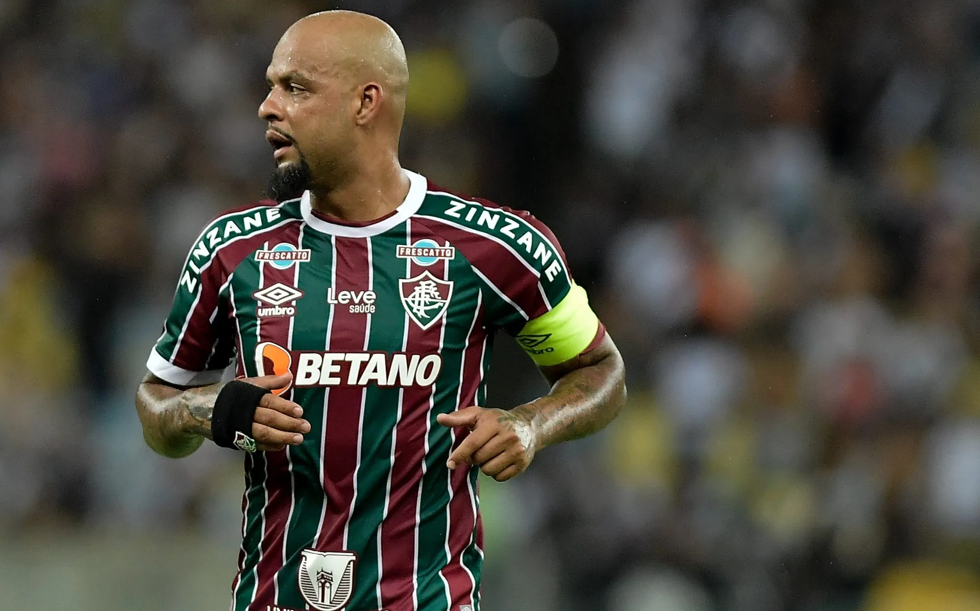 Felipe Melo, ex-jogador do Fluminense durante partida contra o Vasco, no estádio Maracanã pelo campeonato Carioca 2024. Foto: Thiago Ribeiro/AGIF
