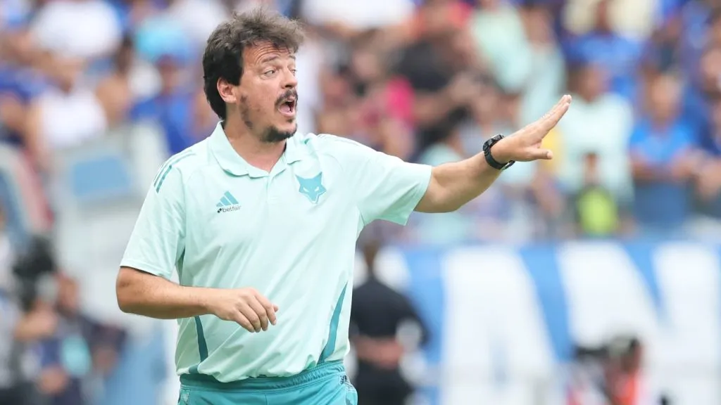 Diniz não durou nem um mês em 2025. Foto: Gilson Lobo/AGIF