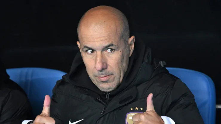 Leonardo Jardim durante partida do Al Ain