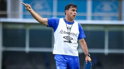 Quinteros treinando o Grêmio. Foto: Lucas Uebel/ Grêmio/ Flickr