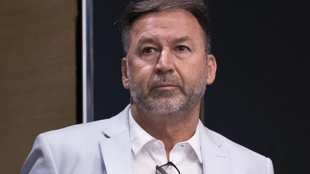 Augusto Melo sério. Foto: Ettore Chiereguini/AGIF