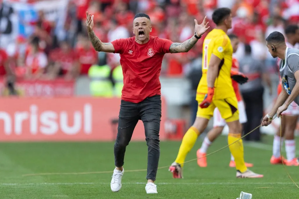 D’Alessandro, dirigente do Internacional – Foto: Liamara Polli/AGIF