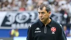 Fábio Carille aponta fator determinante para derrota no clássico - Foto: Antonio Pereira/AGIF