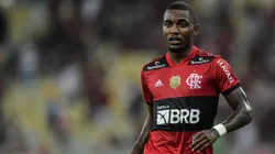 Ramon, revelado no Flamengo, troca o Olympiacos pelo Inter