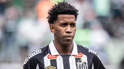 Gil, zagueiro do Santos