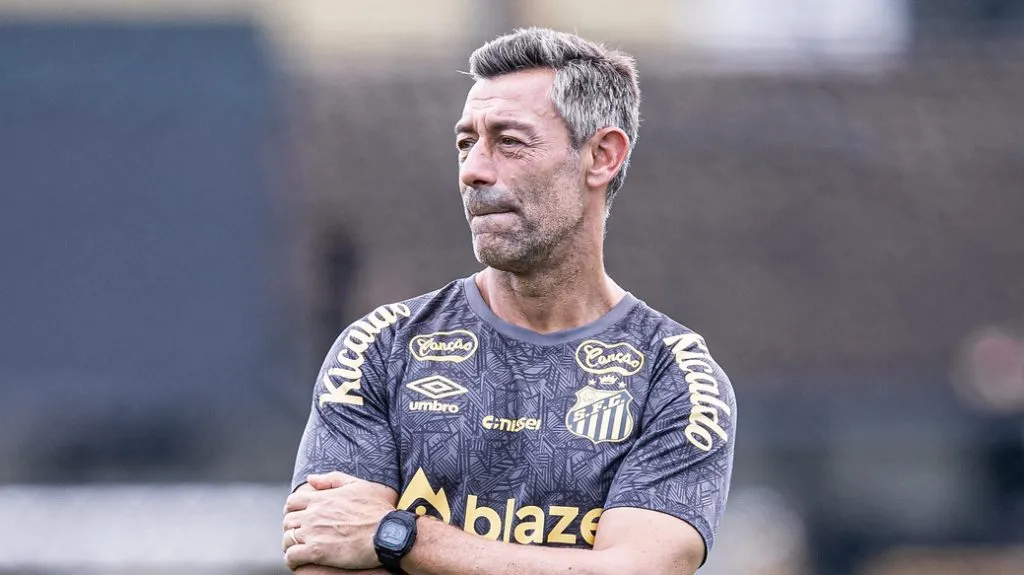 Pedro Caixinha, técnico do Santos