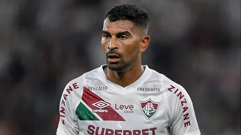 Thiago Santos voltará a ser jogador de Renato no Fluminense. - Foto: Thiago Ribeiro/AGIF