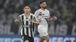 Savarino comemorando gol de pênalti. Foto: Thiago Ribeiro/AGIF