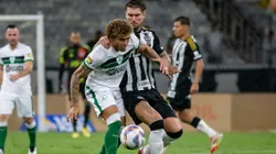 Em jogo movimentado, Atlético-MG e América-MG ficam no empate em 1 a 1 no Mineirão.