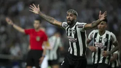 Barboza, craque do Botafogo após pegada dura contra adversário do Fluminense
