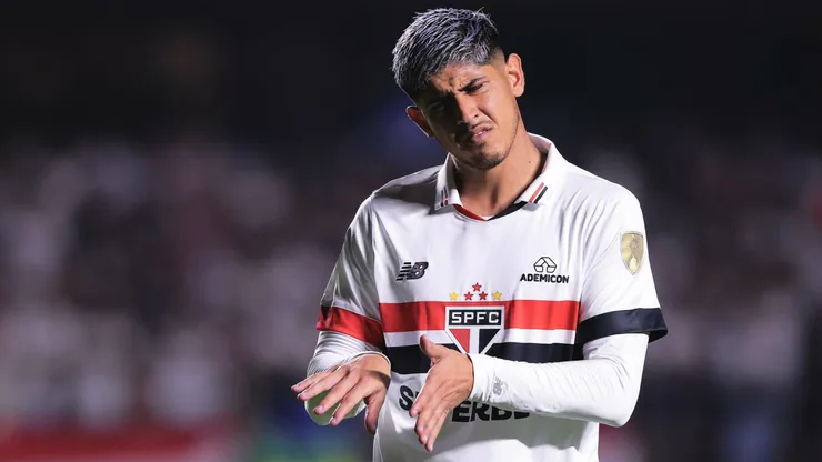 Alan Franco, do São Paulo, durante partida contra o Barcelona de Guayaquil no MorumBis pela Copa Libertadores 2024. Foto: Ettore Chiereguini / AGIF