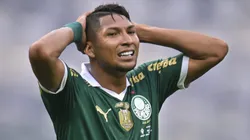 Rony pode ver negociação emperrar e permanecer no Palmeiras