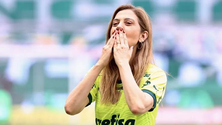 Leila Pereira em partida do Brasileirão 2024. Foto: Marcello Zambrana/AGIF