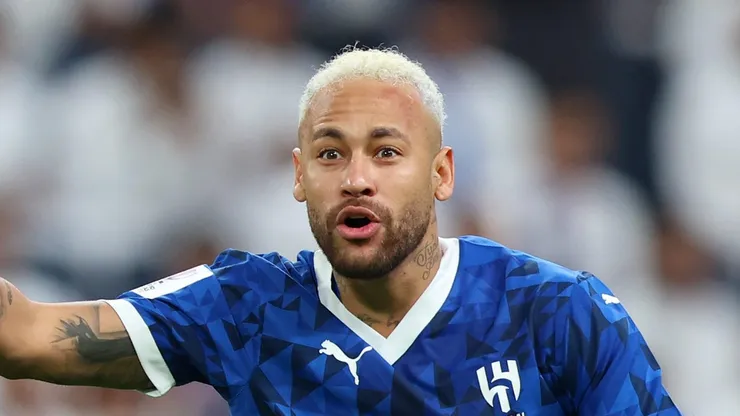 Neymar tem problema para voltar ao Brasil - Foto: Yasser Bakhsh/Getty Images