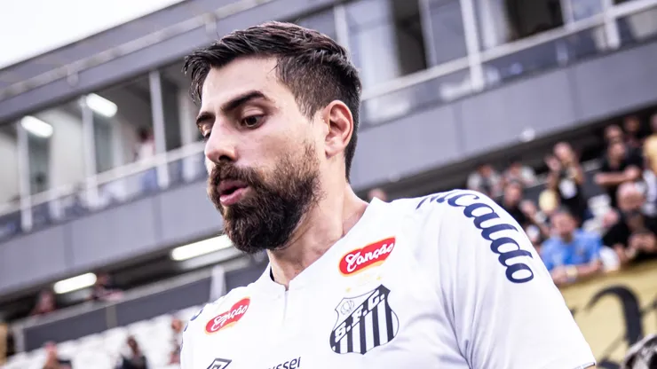 Luan Peres ainda não foi inscrito por Caixinha no Campeonato Brasileiro