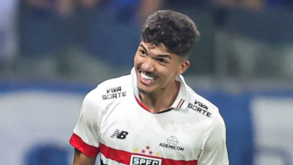 William Gomes foi vendido pelo São Paulo