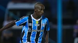 Gabriel Mec em estreia no profissional