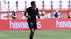 Denner jogador do Corinthians comemora seu gol durante partida contra o Sao Paulo no estadio Pacaembu pelo campeonato Copa Sao Paulo 2025. Foto: Marcello Zambrana/AGIF