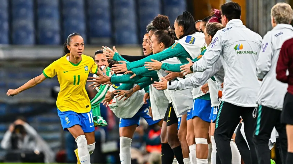 Adriana comemora gol pelo Brasil. Foto: Simone Arveda/Getty Images