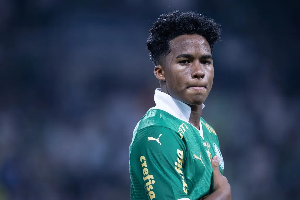 Endrick jogando pelo Palmeiras durante partida contra o Botafogo-SP no estadio Arena Allianz Parque pelo campeonato Copa Do Brasil 2024. Foto: Ettore Chiereguini/AGIF